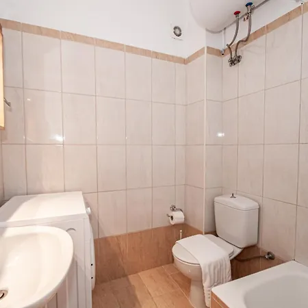 New Town Apartment *