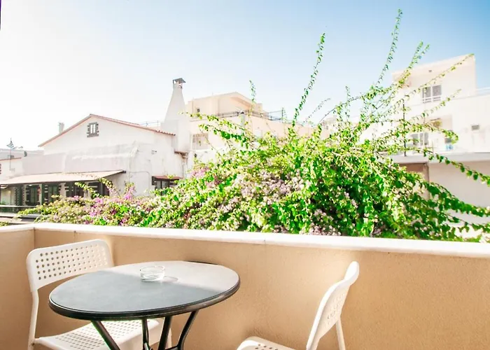 아파트 New Town *